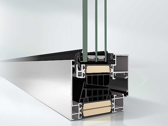 Starke Wärmedämmung und schlankes Design der AWS 90 BS.SI+ Alu-Fenster Detaillierte Aufnahme der Aluminium Fenster AWS 90 BS.SI+ mit starker Wärmedämmung und schlankem Design von Schüco